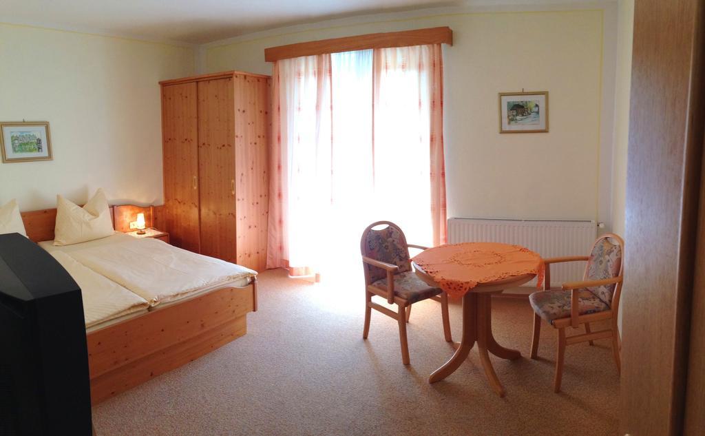 Apartmán Gastehaus Sapetschnig Faak am See Pokoj fotografie