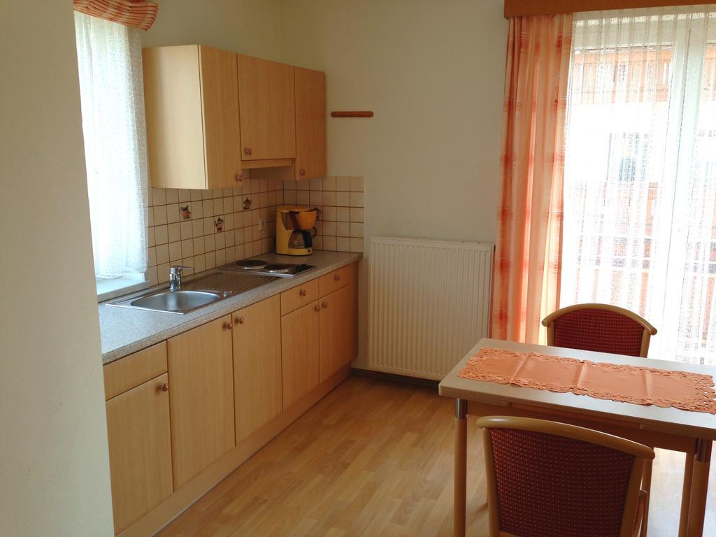 Apartmán Gastehaus Sapetschnig Faak am See Pokoj fotografie